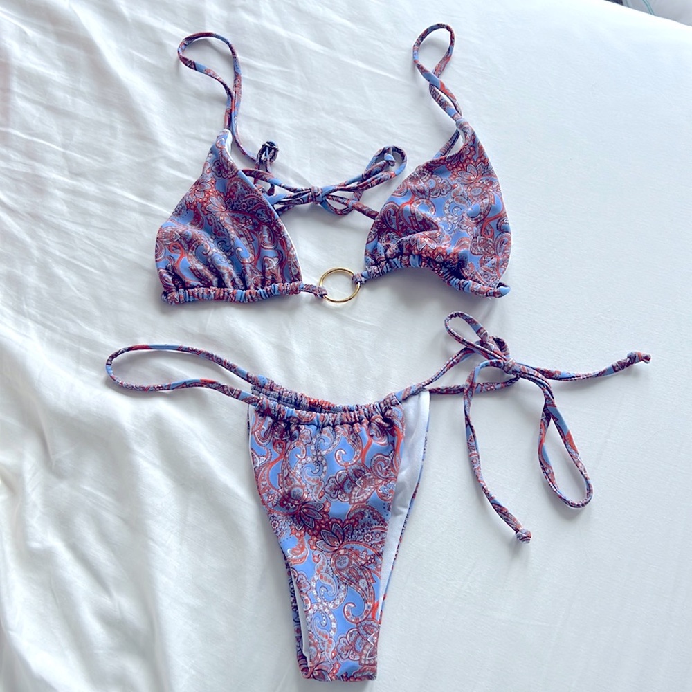 SHEIN String Bikini Size Small Color Periwinkle/Orange Paisley